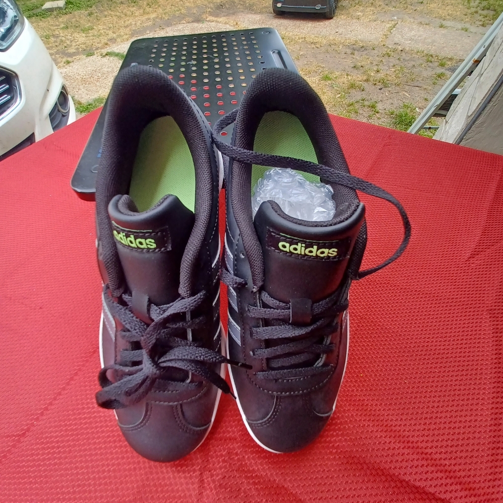Adidas sneakers - Picture 12 of 16